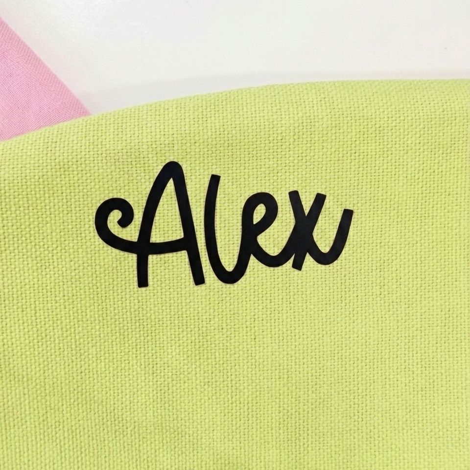 mantel individual reversible en dos telas de algodón con relleno combinadas personalizable con nombre de niño o frase que mas te guste