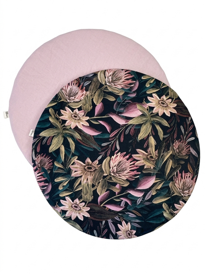 Mantel circular  · FLOR EN SILENCIO · Malva